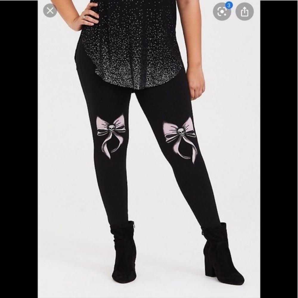 NWT Torrid Skull Bow Knees Leggings Black Pink 3x
